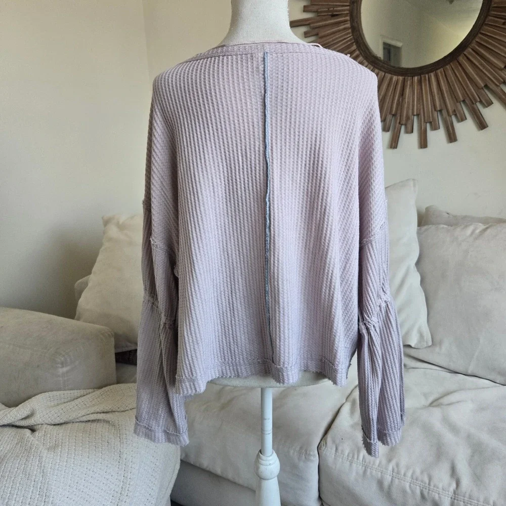 Free People M Purple Waffle Knit Notch Neck Pullover Top Bell Sleeves Boho‎